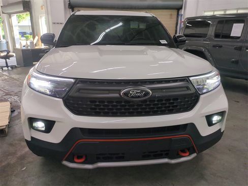 Used 2023 Ford Explorer Timberline w/ Timberline Technology Package image 3