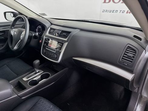 Used 2018 Nissan Altima 2.5 S w/ S Convenience Package image 30