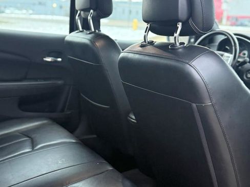 Used 2011 Chrysler 200 Limited image 11