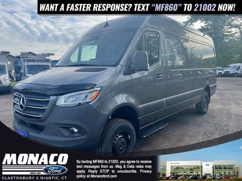 Used 2024 Mercedes-Benz Sprinter 2500 image 4