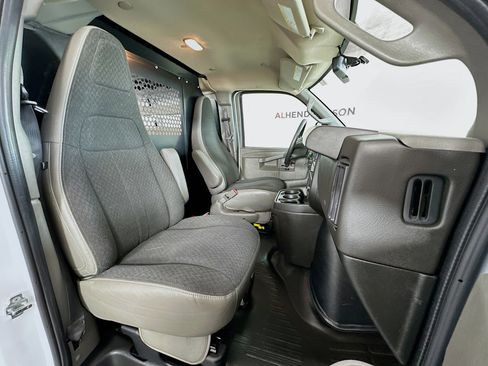 Used 2024 Chevrolet Express 2500 w/ Driver Convenience Package image 23
