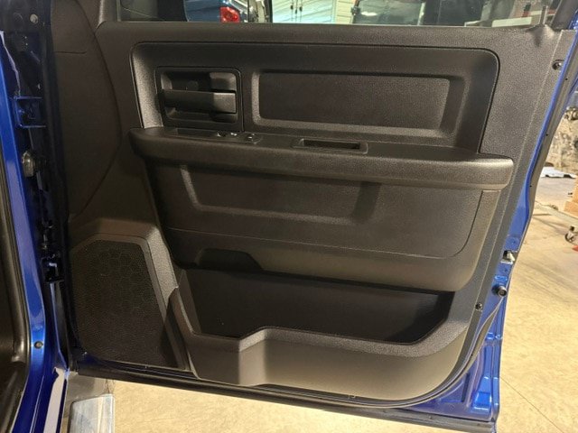 Used 2017 RAM 2500 Tradesman w/ Chrome Appearance Group AWD/4WD image 6