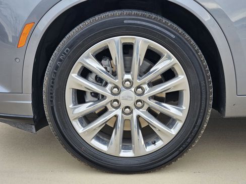 Used 2021 Cadillac XT6 Premium Luxury image 12