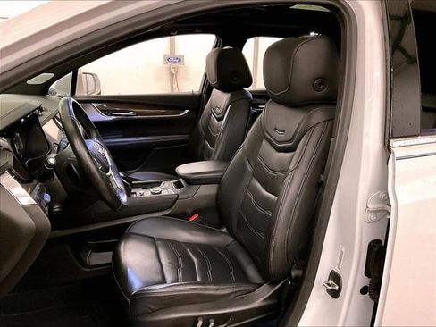 Used 2020 Cadillac XT5 Premium Luxury w/ Platinum Package AWD/4WD image 24