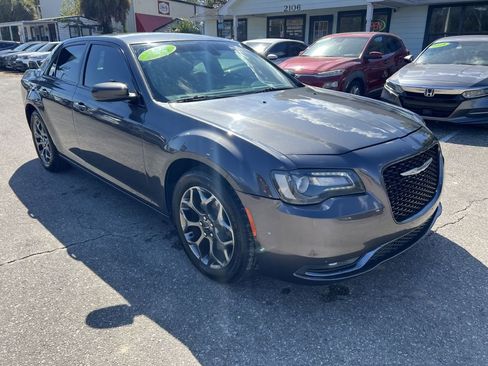 Used 2016 Chrysler 300 S image 3