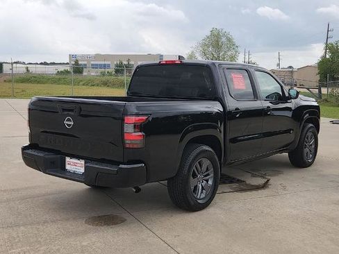 Certified 2025 Nissan Frontier SV RWD image 5