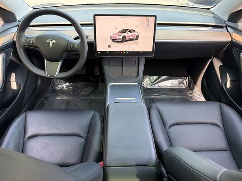 Used 2023 Tesla Model 3 Standard Range image 40