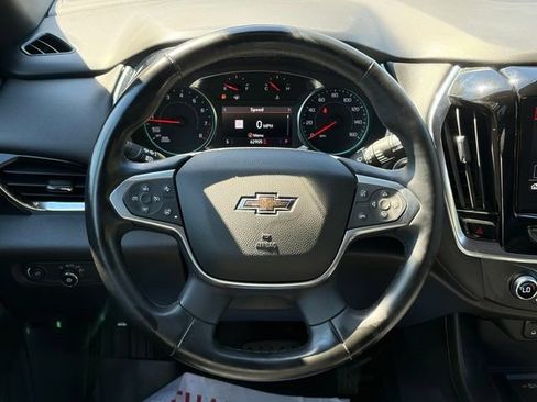 Used 2023 Chevrolet Traverse RS AWD/4WD image 38