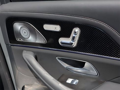 New 2025 Mercedes-Benz GLS 63 AMG 4MATIC image 17
