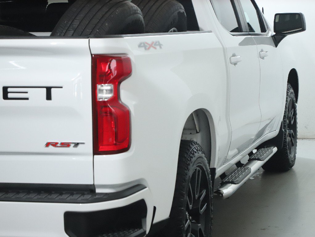 Used 2022 Chevrolet Silverado 1500 RST AWD/4WD image 45
