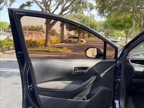 Used 2022 Toyota Corolla LE FWD image 22