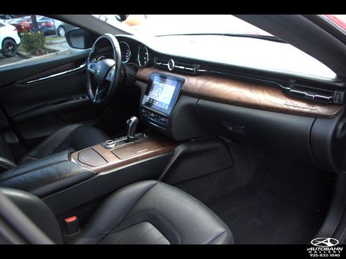 Used 2018 Maserati Quattroporte S image 34