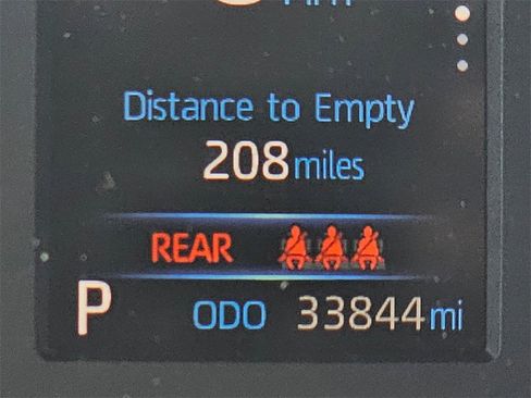 Used 2023 Toyota Tundra Limited image 24