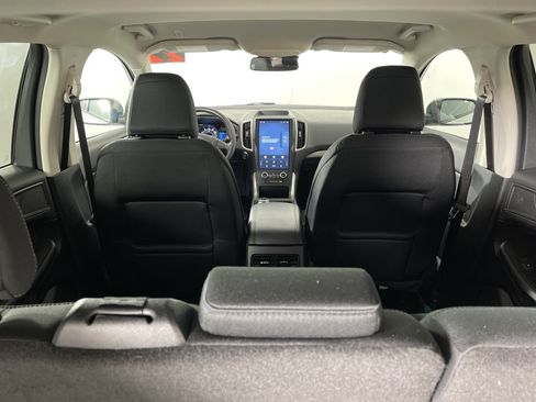 Used 2022 Ford Edge SE w/ Black Appearance Package image 15