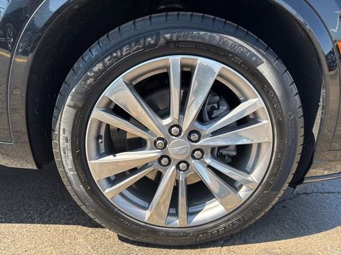 Used 2023 Cadillac XT6 Premium Luxury image 31