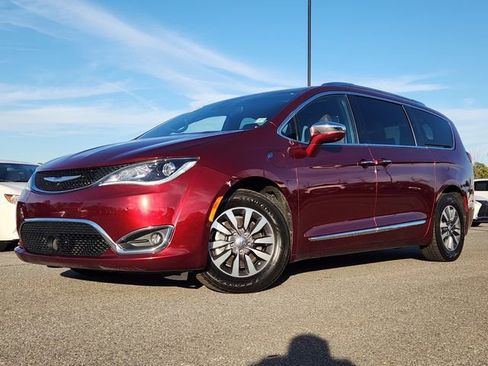 Used 2020 Chrysler Pacifica Limited w/ Advanced Safetytec Group image 22
