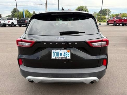 Used 2025 Ford Escape Active AWD/4WD image 4