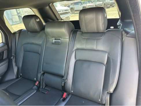 Used 2018 Land Rover Range Rover HSE image 18