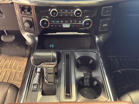 Used 2022 Ford F150 Lariat w/ Equipment Group 502A High AWD/4WD image 22