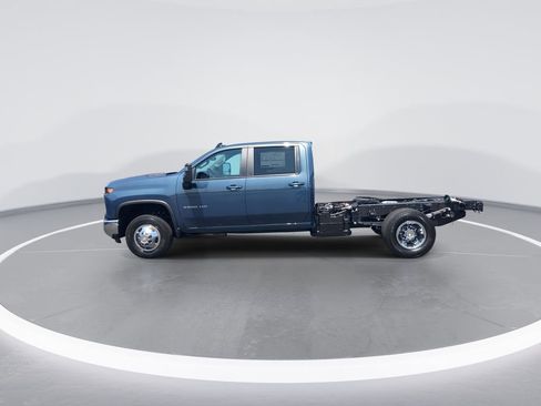 New 2026 Chevrolet Silverado 3500 LT w/ Convenience Package AWD/4WD image 5