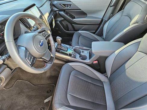 Certified 2025 Subaru Crosstrek 2.5i Limited w/ Crosstrek Mirror Package image 10