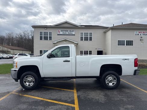 Used 2013 Chevrolet Silverado 2500 W/T w/ Snow Plow Prep Package image 1
