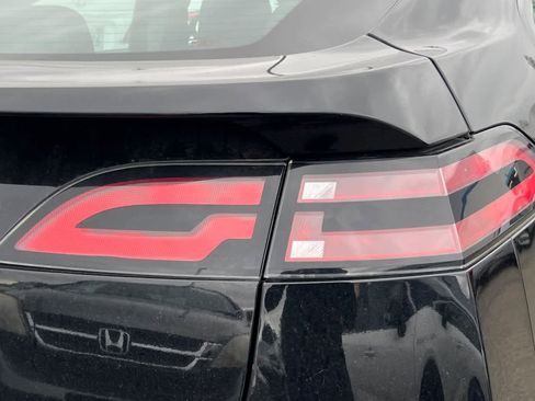 Used 2015 Chevrolet Volt Premium w/ Premium Trim Package FWD image 18
