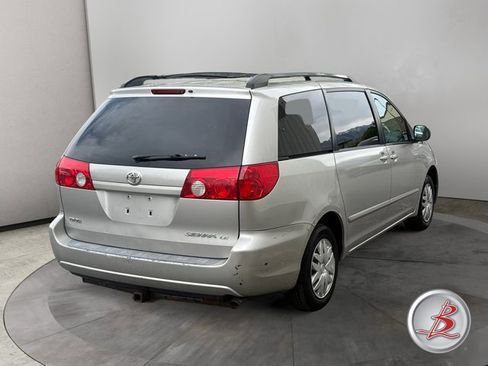 Used 2006 Toyota Sienna CE image 7