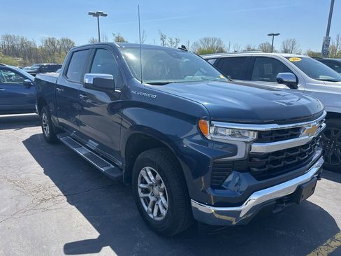 Used 2022 Chevrolet Silverado 1500 LT AWD/4WD image 1