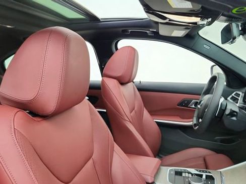 Used 2025 BMW 330i Sedan RWD image 21