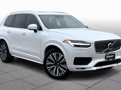 Used 2021 Volvo XC90 T5 Momentum w/ Climate Package image 3