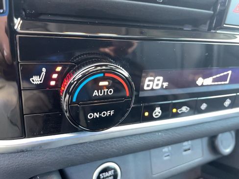 Used 2023 Nissan Rogue SL AWD/4WD image 15