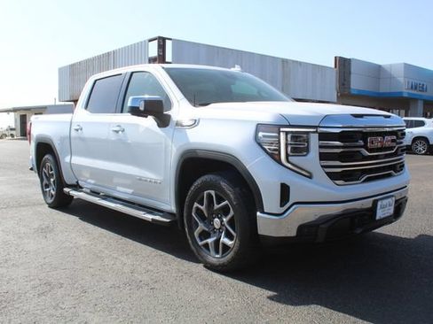 Used 2023 GMC Sierra 1500 SLT AWD/4WD image 1