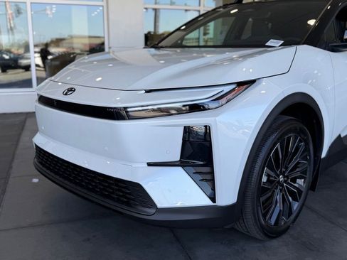 New 2026 Toyota C-HR AWD/4WD image 3