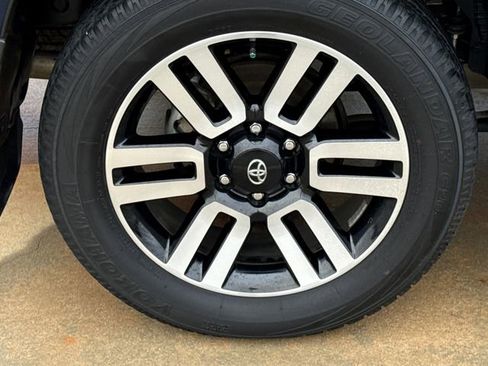 Used 2024 Toyota 4Runner Limited image 10