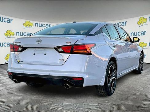 Certified 2024 Nissan Altima 2.5 SR image 6