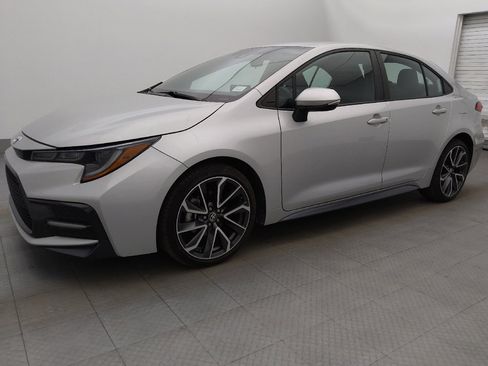 Used 2022 Toyota Corolla SE FWD image 2
