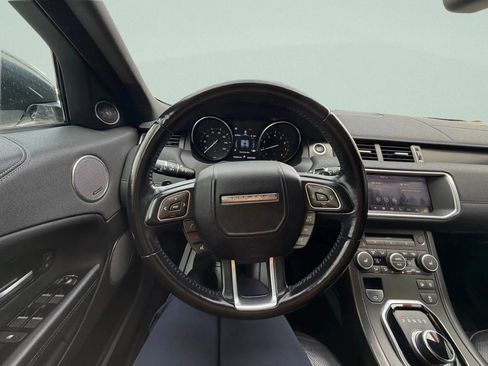 Used 2019 Land Rover Range Rover Evoque image 24