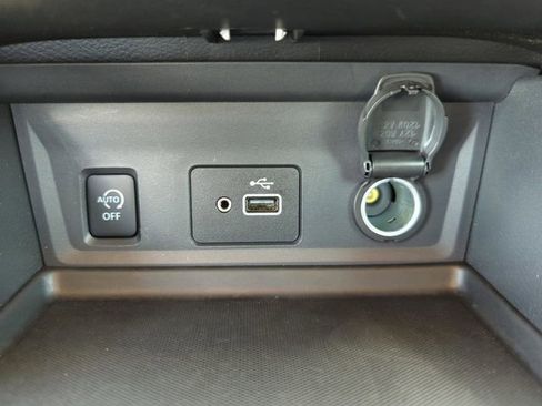 Certified 2025 Nissan Sentra S image 33