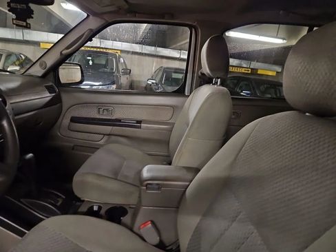 Used 2004 Nissan Xterra XE image 20