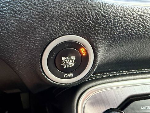 Used 2018 Dodge Challenger SXT RWD image 35