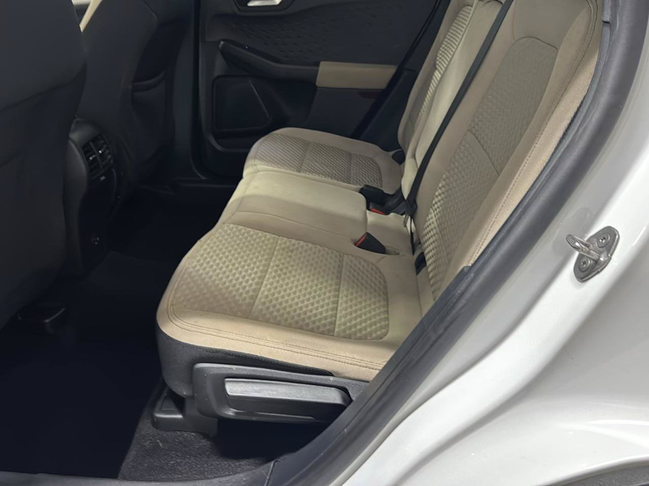Used 2020 Ford Escape SE AWD/4WD image 14