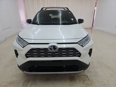 Used 2021 Toyota RAV4 XSE AWD/4WD image 9