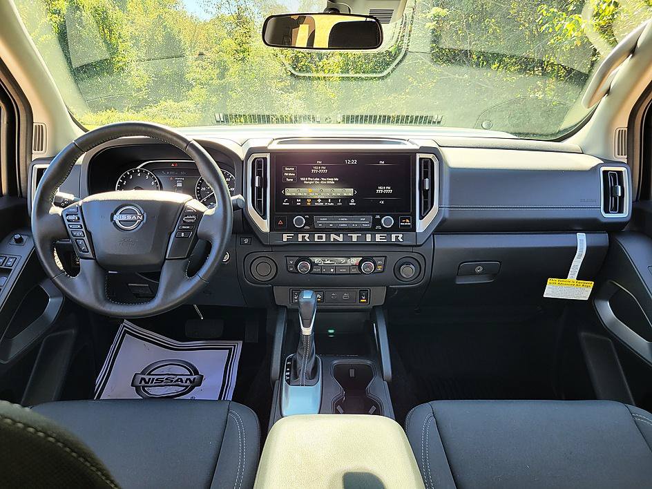 Certified 2025 Nissan Frontier SV w/ SV Convenience Package RWD image 29