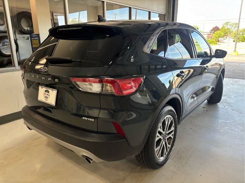 Used 2022 Ford Escape SEL w/ Technology Package AWD/4WD image 7