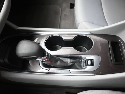 Used 2022 Chevrolet Malibu LT FWD image 21