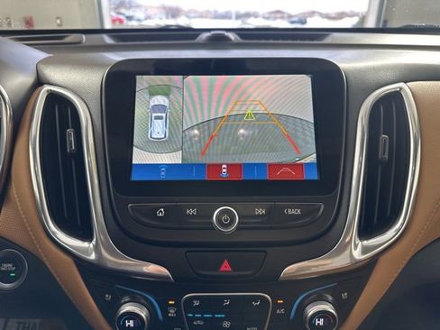 Used 2018 Chevrolet Equinox Premier image 25