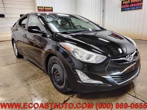 Used 2015 Hyundai Elantra SE w/ Option Group 02 FWD image 1