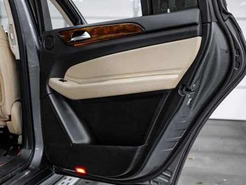 Used 2018 Mercedes-Benz GLS 450 4MATIC w/ Premium Package image 60