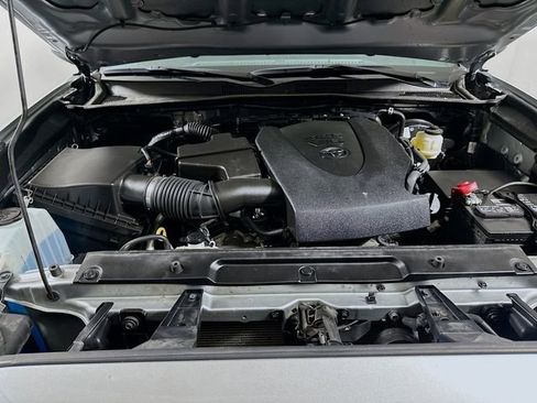 Certified 2023 Toyota Tacoma TRD Off-Road image 28